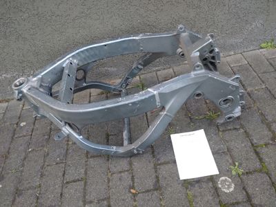 Fahrgestell Kawasaki ZZR 600 D ZX600D600698 +Brief +Heckrahmen