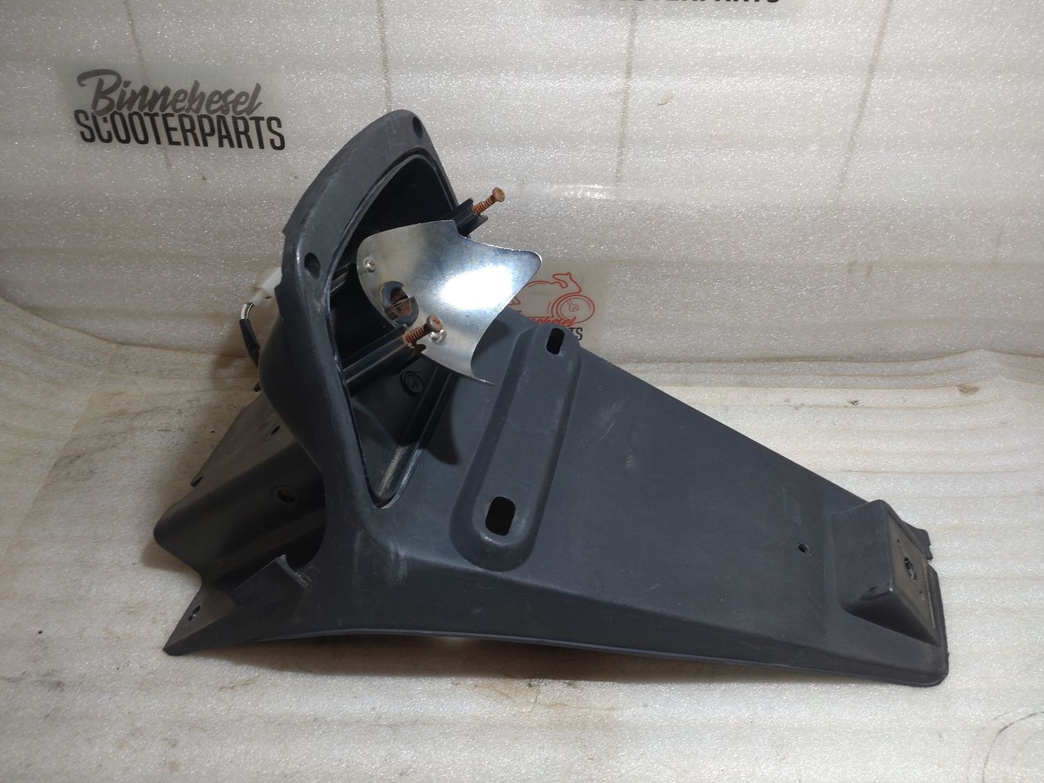 Verkleidung Hyosung Cruise 2 GA125 Heck Kotflügel Kennzeichenhalter #2 +Rücklicht