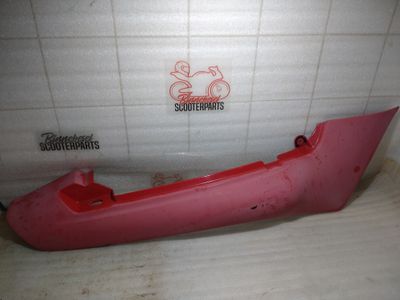 Verkleidung Suzuki VX 800 VS51B Heck Seitenteil Rechts Rot