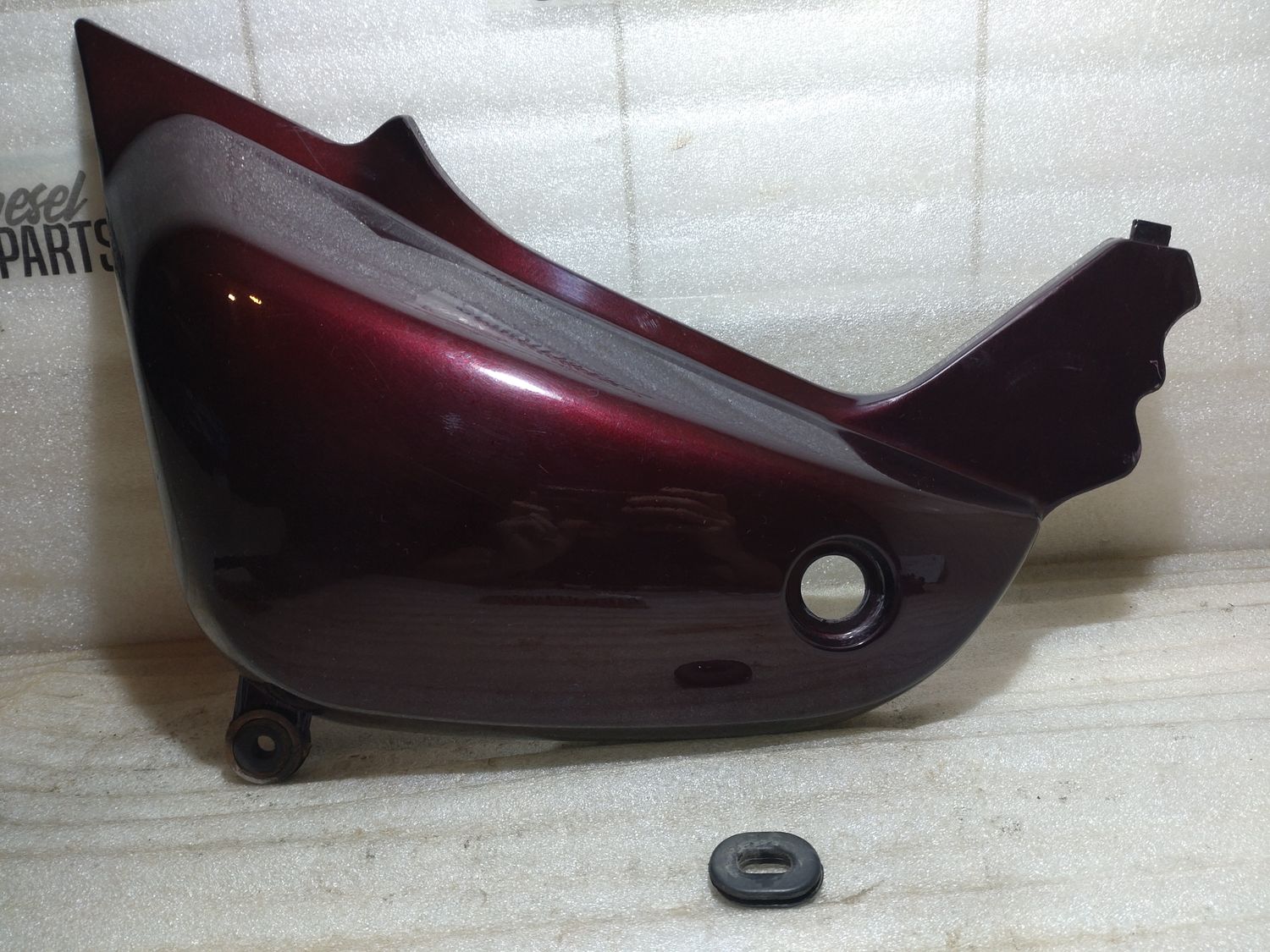 Verkleidung Hyosung Cruise 2 GA125 Seitenteil Links #3 Rot +Gummihalter