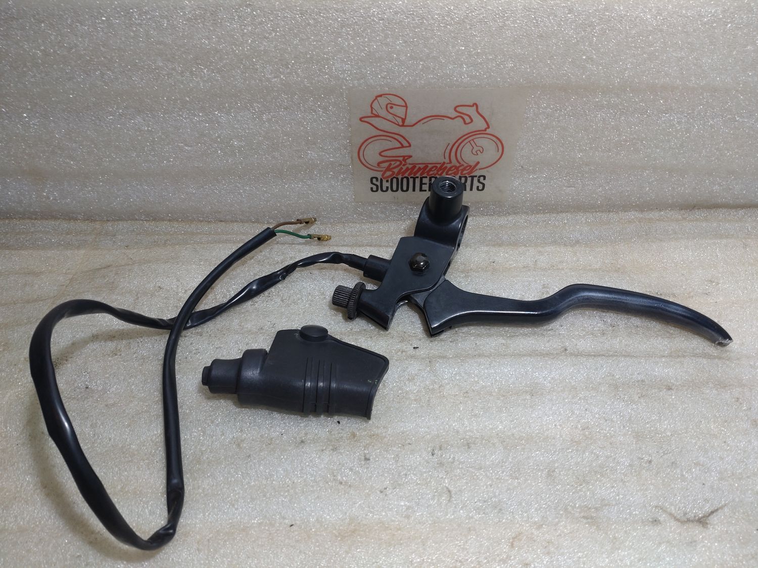 Kupplungshebel Hyosung Naked GT 125 +Schalter (Hebel defekt)