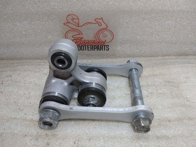 Umlenkknochen Hyosung Naked GT 125 Federbein Umlenkung