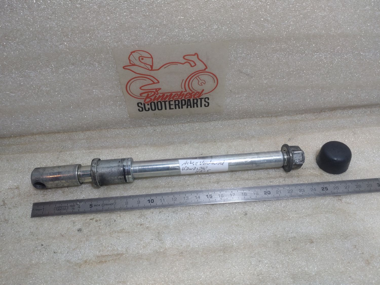 Achse Kawasaki ER-5 Vorderrad +Hülse +Abdeckung