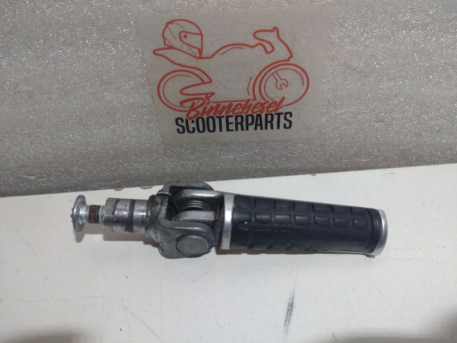 Fußraste Kawasaki ZZR 600 D ZX600D Fahrer Links