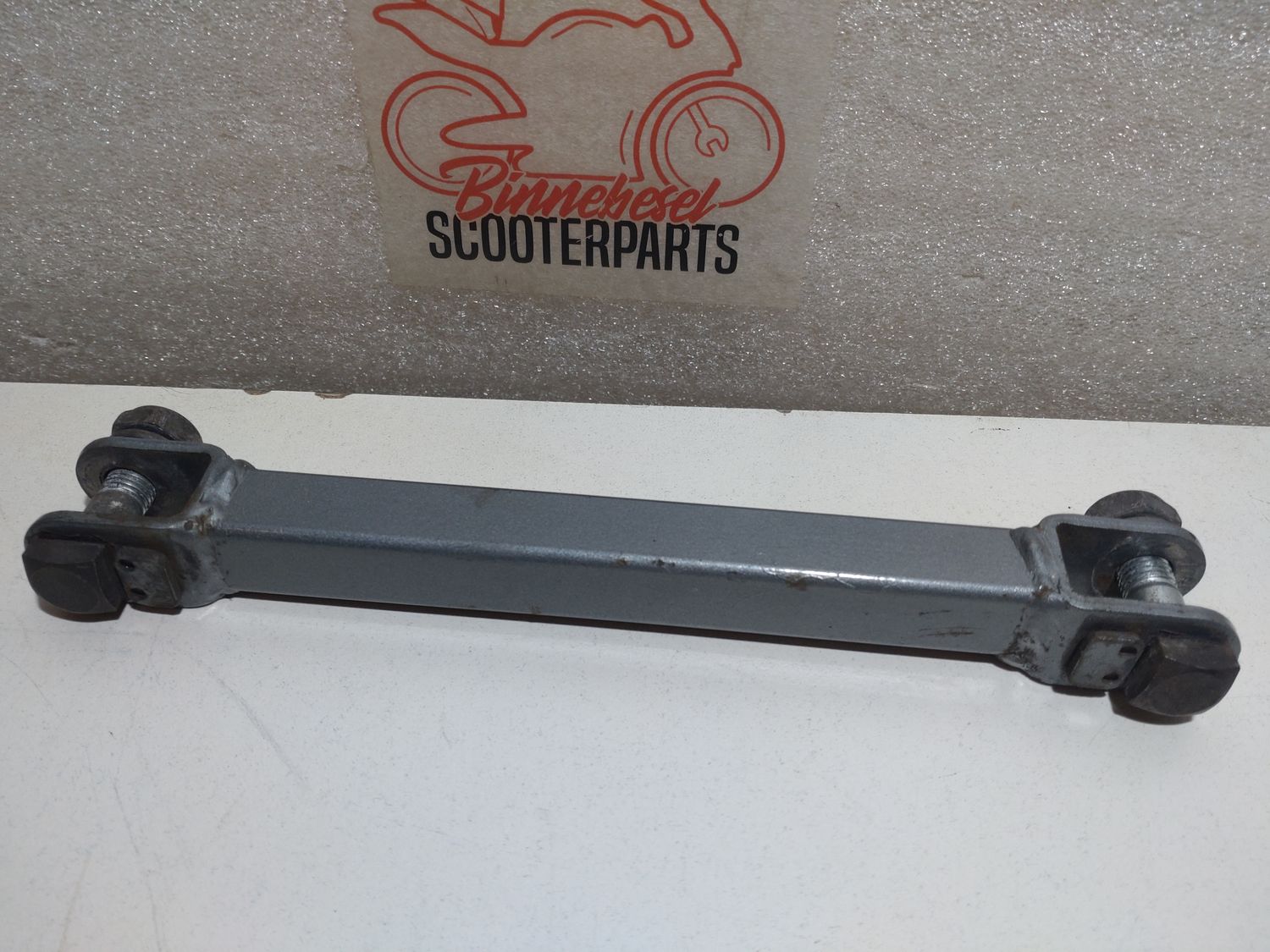 Halterung Kawasaki ZZR 600 D ZX600D Strebe Bremssattelhalter