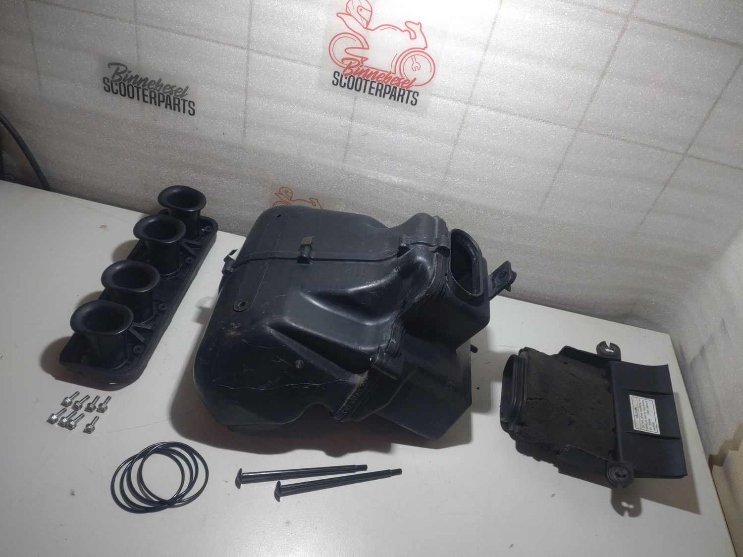 Luftfilter Kawasaki ZZR 600 D ZX600D Komplett +Ansaugbrücke