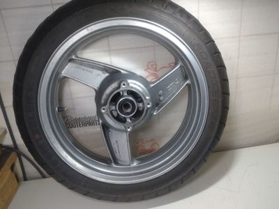 Felge Kawasaki ZZR 600 D ZX600D Hinten Enkei R-1263 J17xMT4,50 +Reifen 160-60ZR17