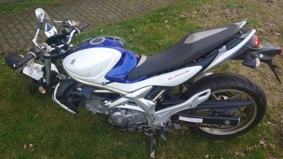 Suzuki Gladius SFV 650