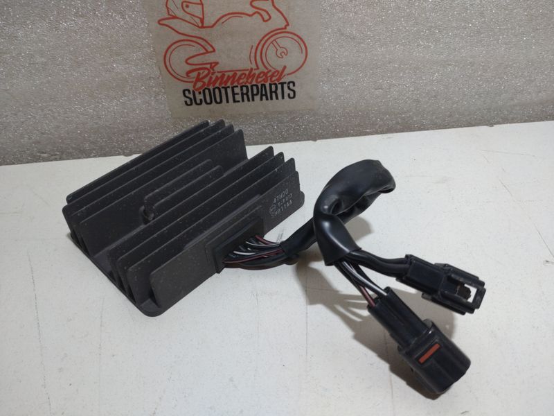 Spannungsregler Suzuki Gladius SFV 650 47H00 SH811AA 5.8 073