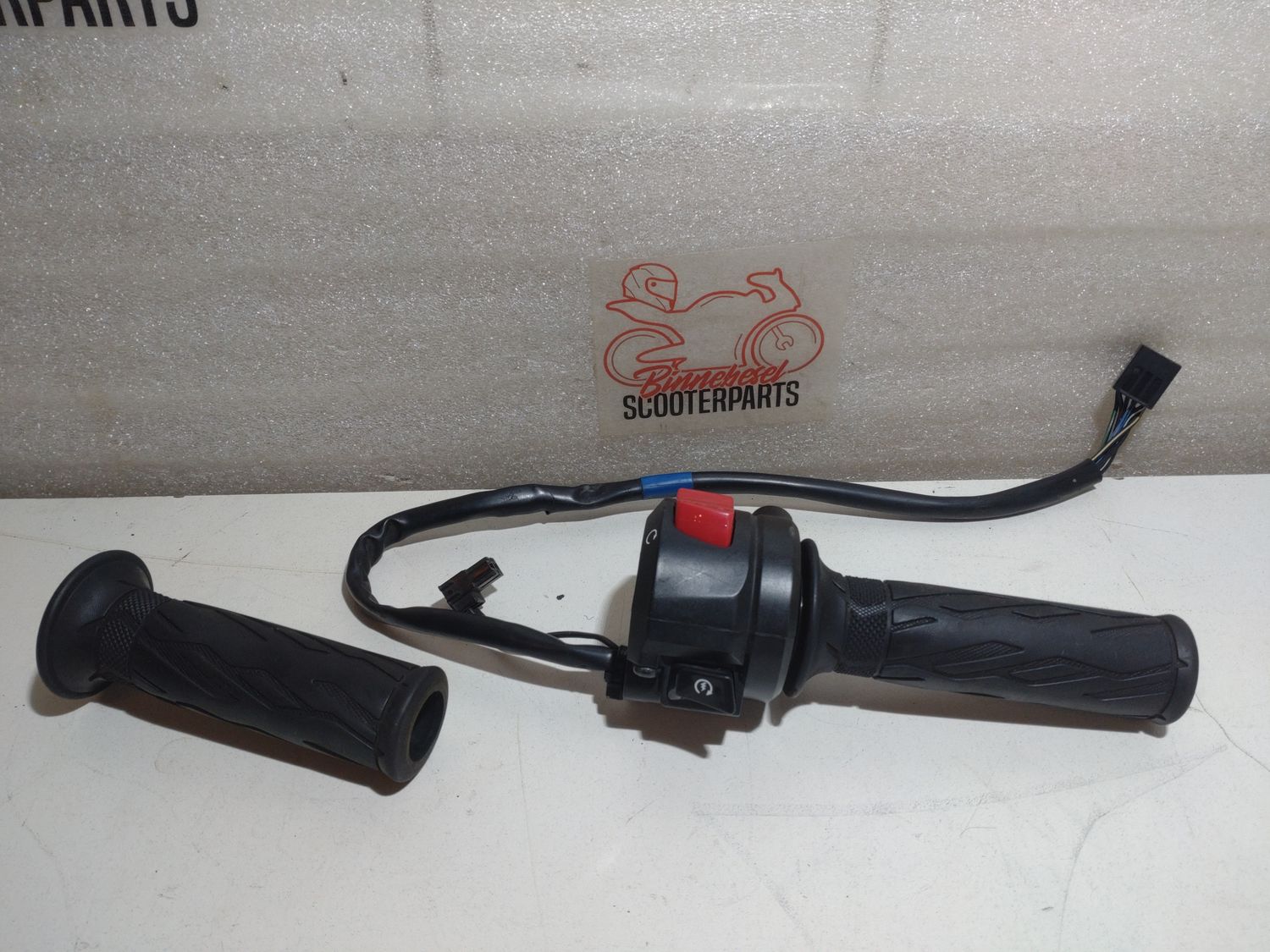 Schaltereinheit Suzuki Gladius SFV 650 WVCX Rechts +Gasgriff +Griffe