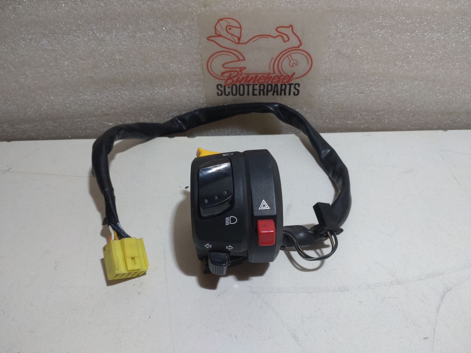 Schaltereinheit Suzuki Gladius SFV 650 WVCX Links