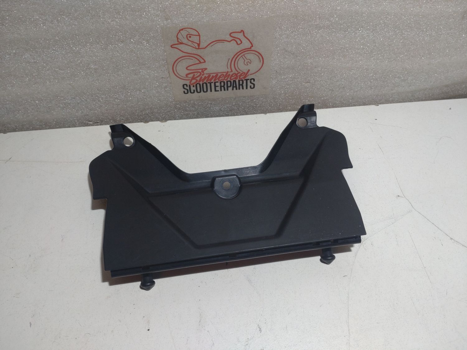 Verkleidung Suzuki Gladius SFV 650 WVCX Heck Servicedeckel Unten 63113-44H0