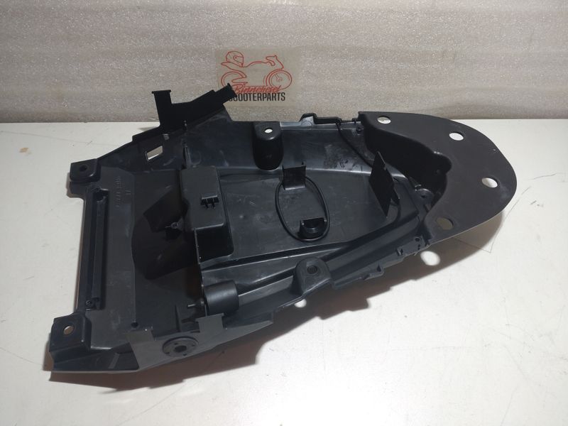 Verkleidung Suzuki Gladius SFV 650 WVCX Heckdurchgang 63111-44H0