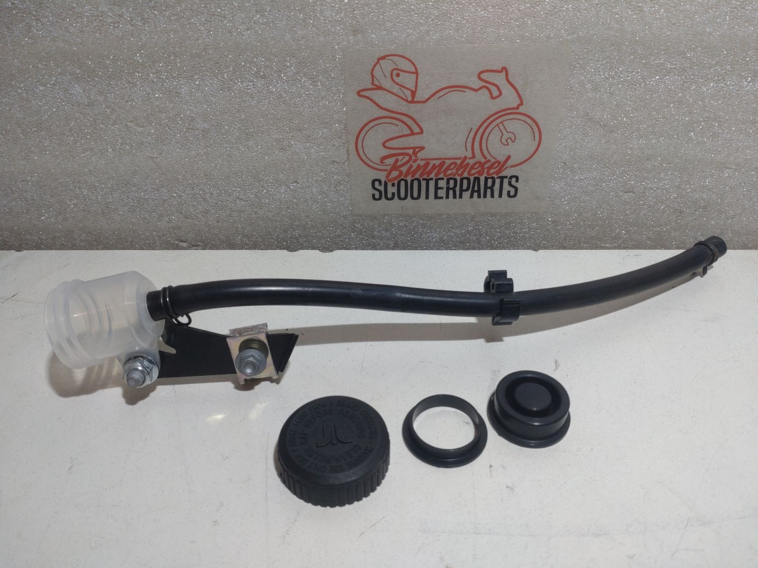 Bremsflüssigkeitsbehälter Aprilia Tuono 125 IE 4T ABS E5 2021-2024 Hinten J.Juan +Deckel +Membrane