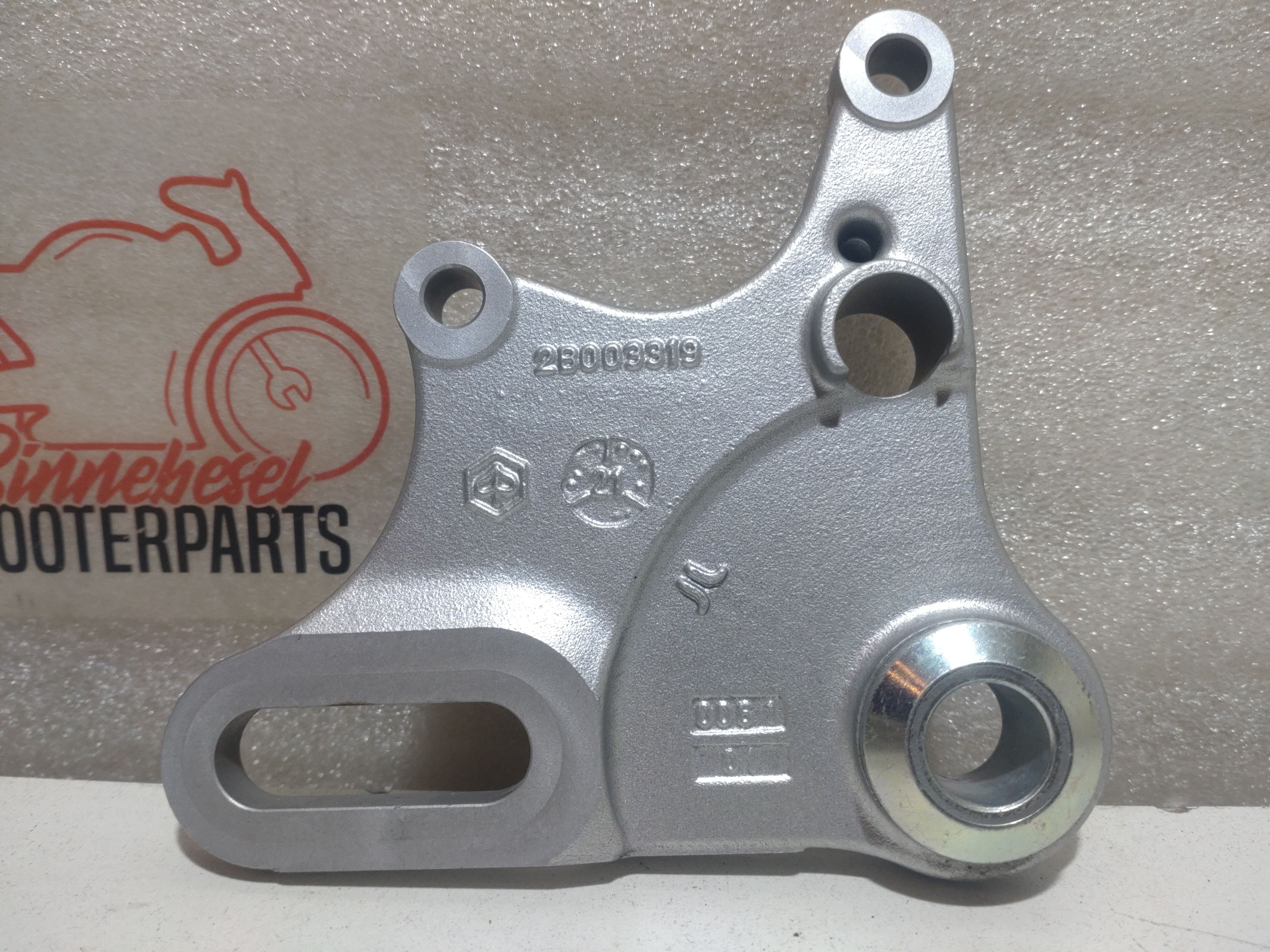 Bremssattelhalter Aprilia Tuono 125 IE 4T ABS E5 2021-2024 Hinten Piaggio 2B003319