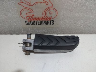 Fußraste Aprilia Tuono 125 IE 4T ABS E5 2021-2024 Fahrer Rechts Fußraste Aprilia Tuono 125 IE 4T ABS E5 2021-2024 Fahrer Rechts
