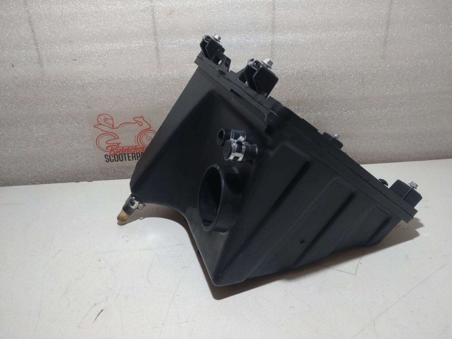 Luftfilter Aprilia Tuono 125 IE 4T ABS E5 2021-2024 Luftfilterkasten Airbox DIS. 2B007498