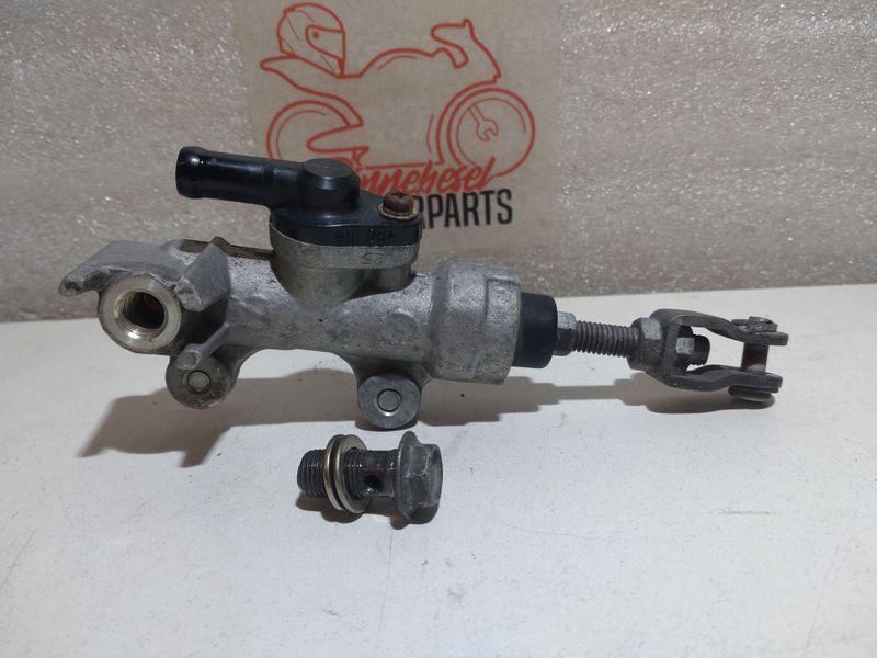 Bremszylinder Suzuki GSX-R 750 WVBD Hinten K1 K2 K3 GSX-R 600 750 Bremszylinder Suzuki GSX-R 750 WVBD Hinten K1 K2 K3 GSX-R 600 750