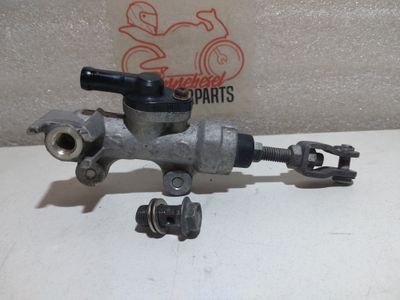 Bremszylinder Suzuki GSX-R 750 WVBD Hinten K1 K2 K3 GSX-R 600 750 Bremszylinder Suzuki GSX-R 750 WVBD Hinten K1 K2 K3 GSX-R 600 750