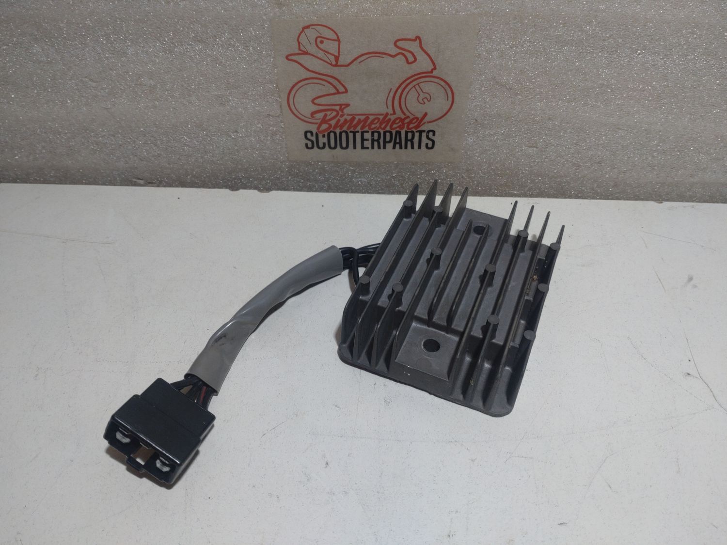Spannungsregler Suzuki GSX-R 750 WVBD K1 K2 K3 GSX-R 600 750
