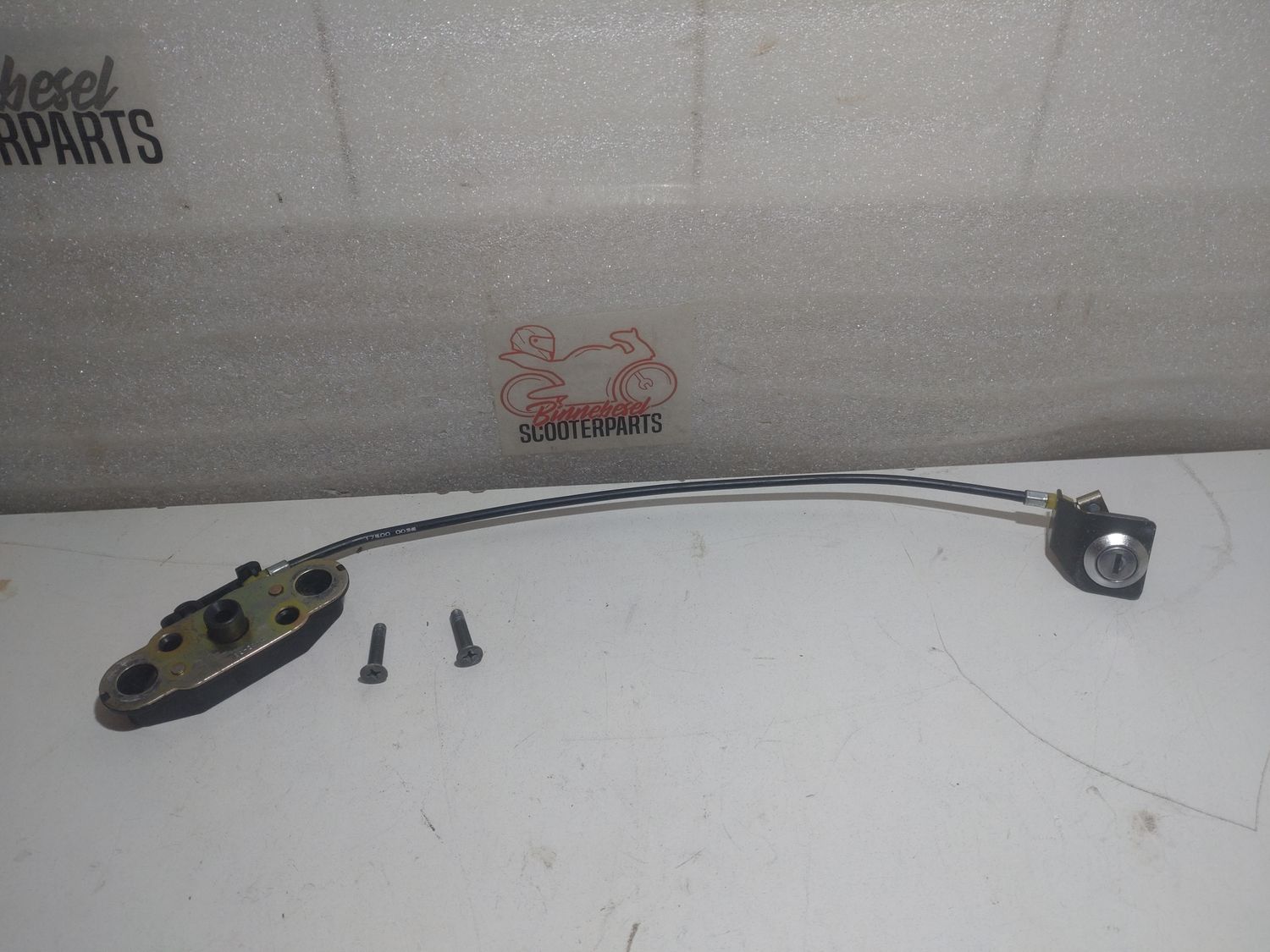 Sitzbankverriegelung Suzuki GSX-R 750 WVBD +Bowdenzug K1 K2 K3 GSX-R 600 750
