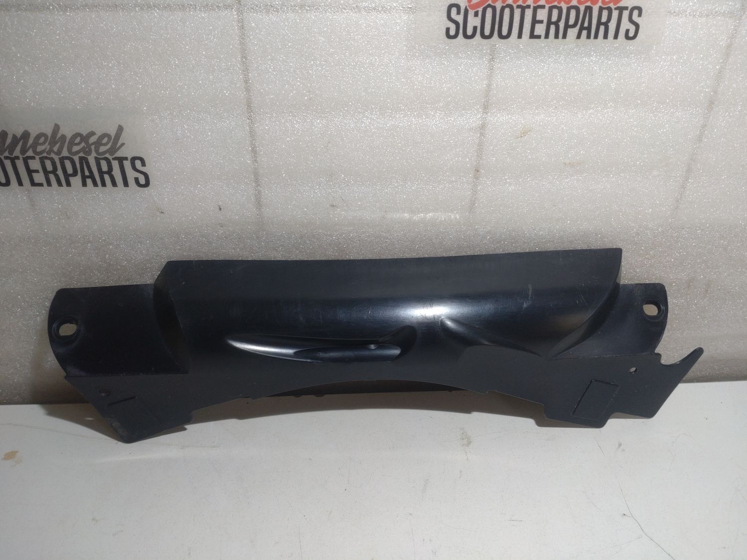 Verkleidung Suzuki GSX-R 750 WVBD Front Innen Oben Ventildeckel 94457-35F0