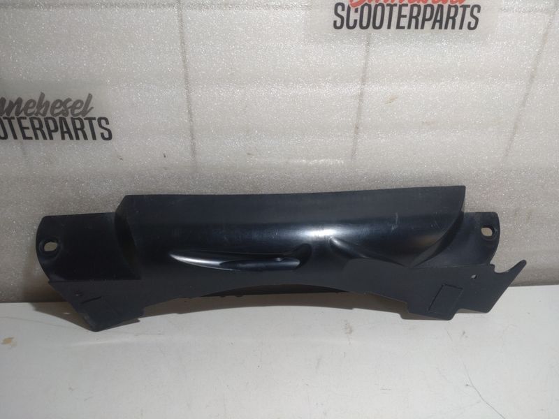Verkleidung Suzuki GSX-R 750 WVBD Front Innen Oben Ventildeckel 94457-35F0 Verkleidung Suzuki GSX-R 750 WVBD Front Innen Oben Ventildeckel 94457-35F0