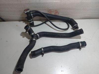 Einfüllstutzen Honda VFR 800 FI RC46 Kühlmittel +Deckel +Kühlmittelschlauch Einfüllstutzen Honda VFR 800 FI RC46 Kühlmittel +Deckel +Kühlmittelschlauch