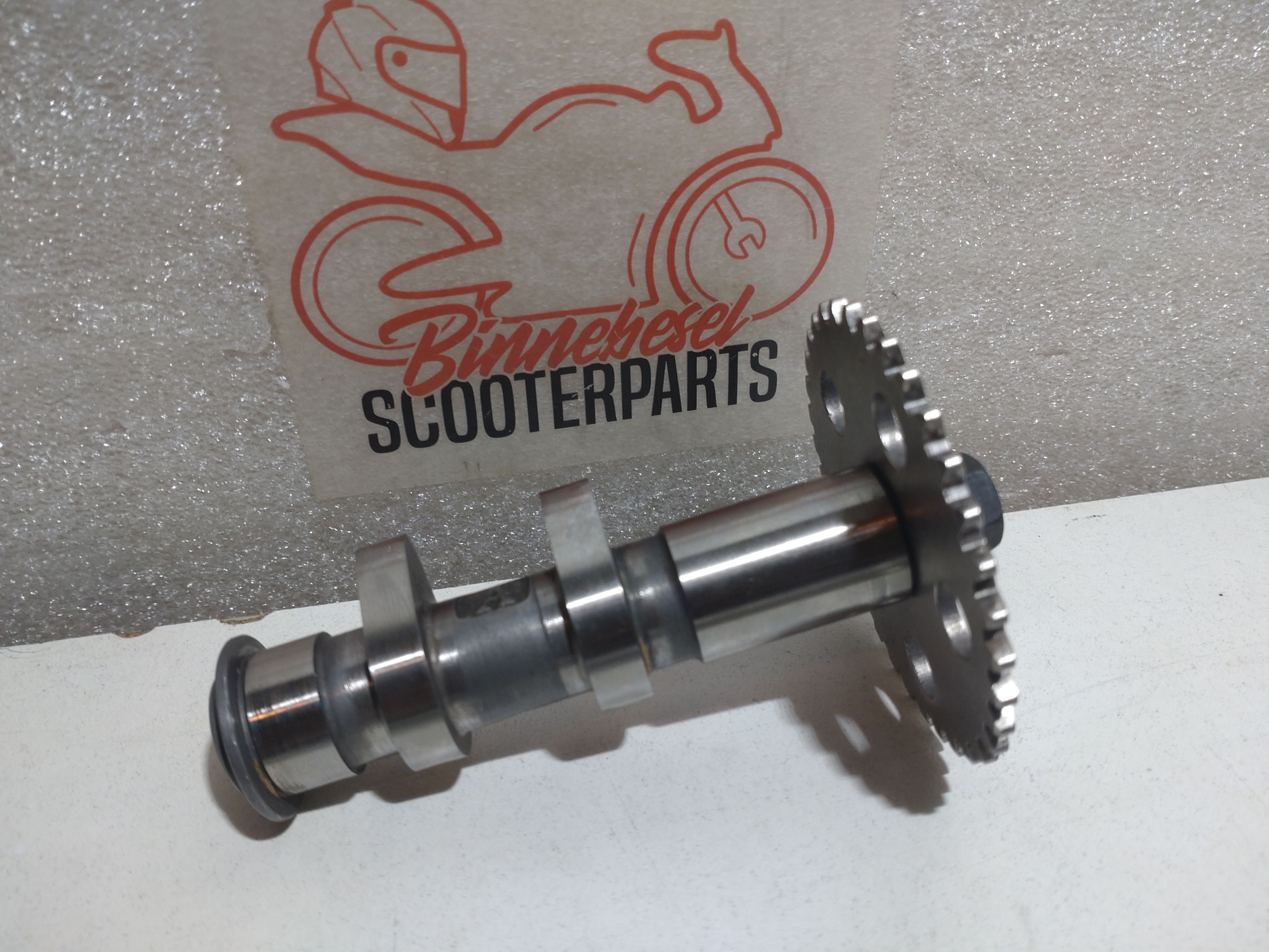 Nockenwelle Aprilia Tuono 125 4T E4 ABS 2017 Piaggio M545M Einlass Intake Camshaft 125cc AP3CBA000675