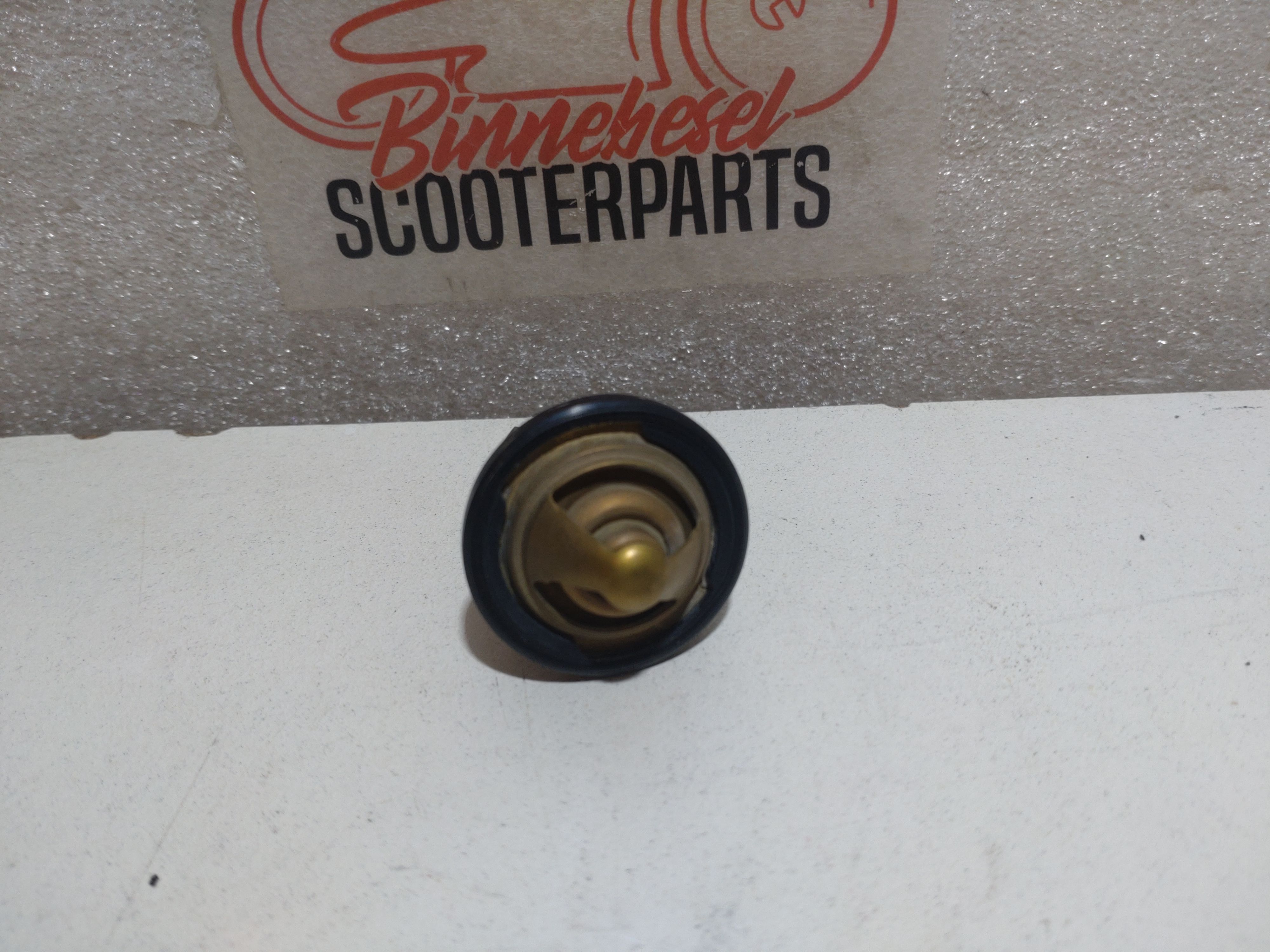 Thermostat Aprilia Tuono 125 4T E4 ABS 2017 Piaggio M545M 1A006046