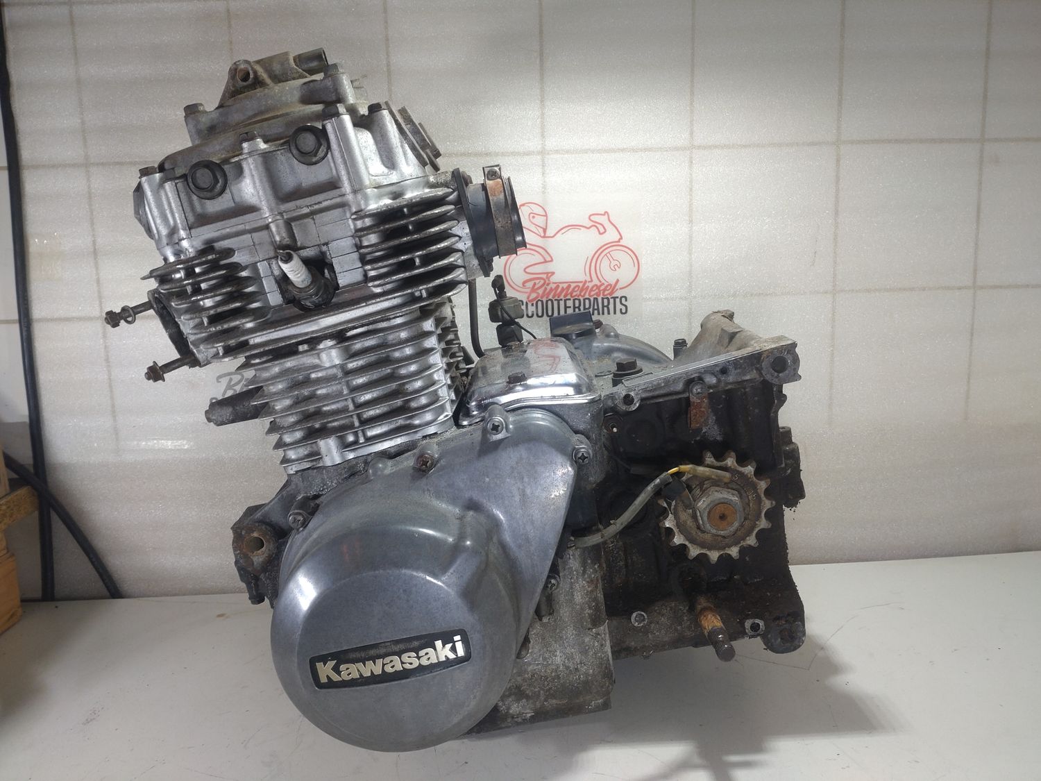 Motor Kawasaki LTD 440 KZ440A Komplett +Lichtmaschine +Anlasser KZ440AG 008952