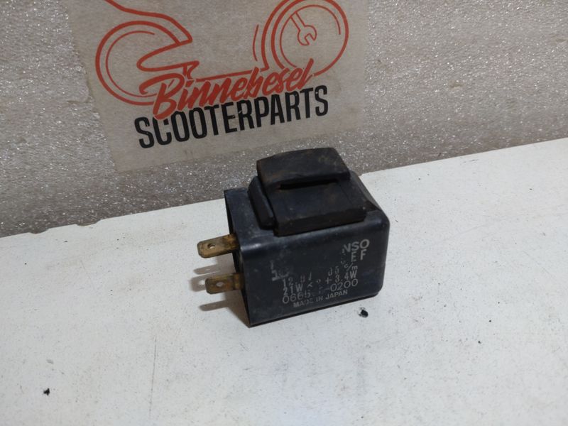 Blinker-Relais Kawasaki LTD 440 KZ440A 12,8V 21Wx2 +3,4W 066500-0200 Blinker-Relais Kawasaki LTD 440 KZ440A 12,8V 21Wx2 +3,4W 066500-0200