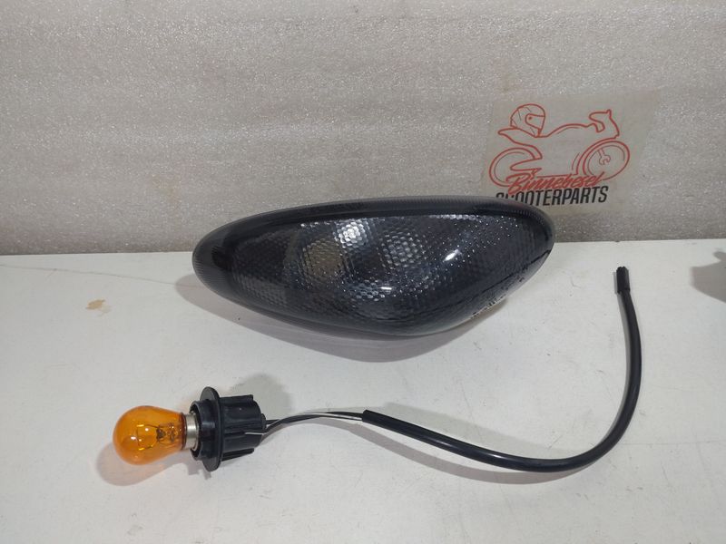Blinker Suzuki GSX 600 FU AJ Vorn Rechts +Lampeneinsatz Tokai Denso Blinker Suzuki GSX 600 FU AJ Vorn Rechts +Lampeneinsatz Tokai Denso