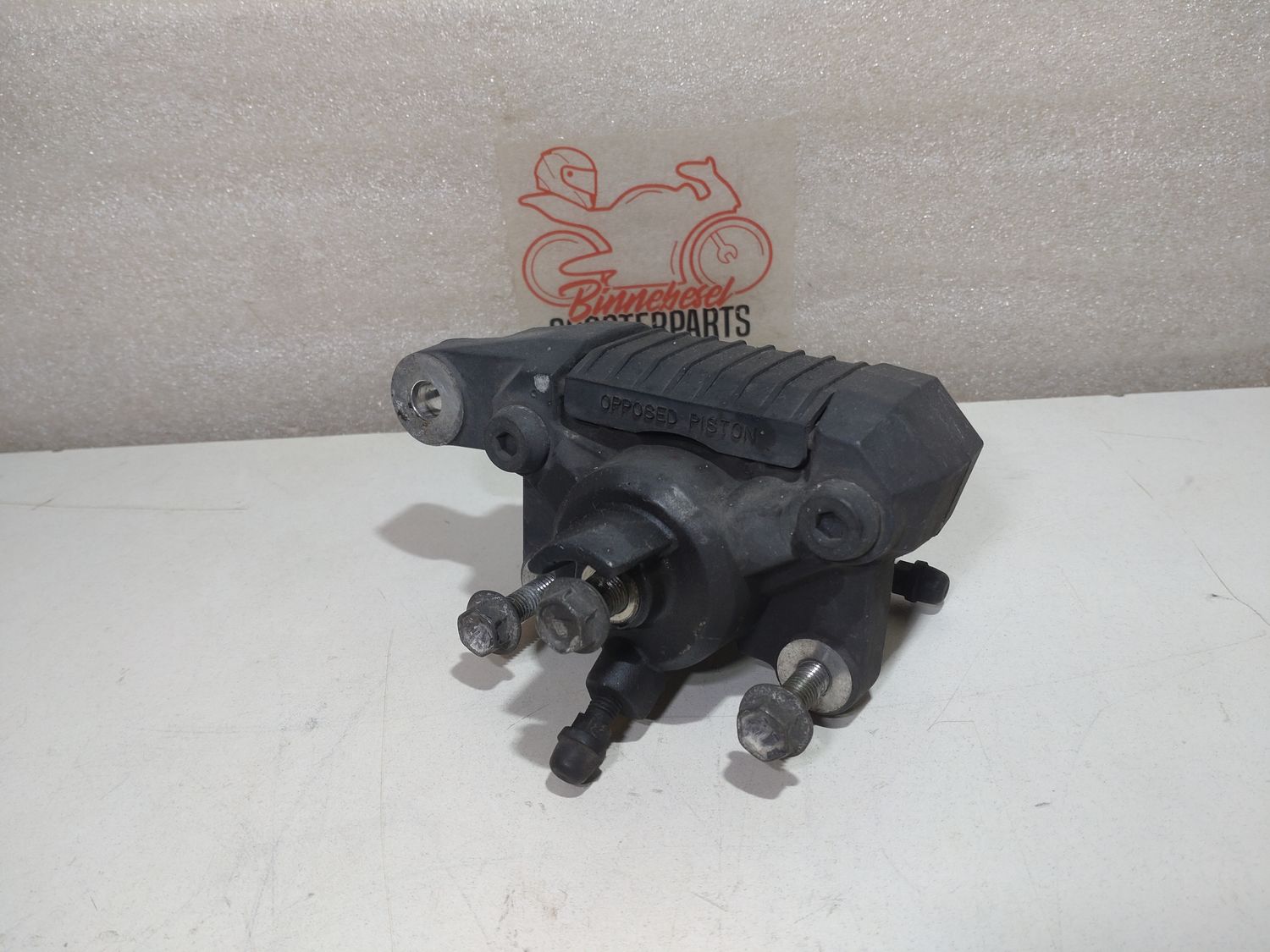 Bremssattel Suzuki GSX 600 FU AJ Hinten Tokico