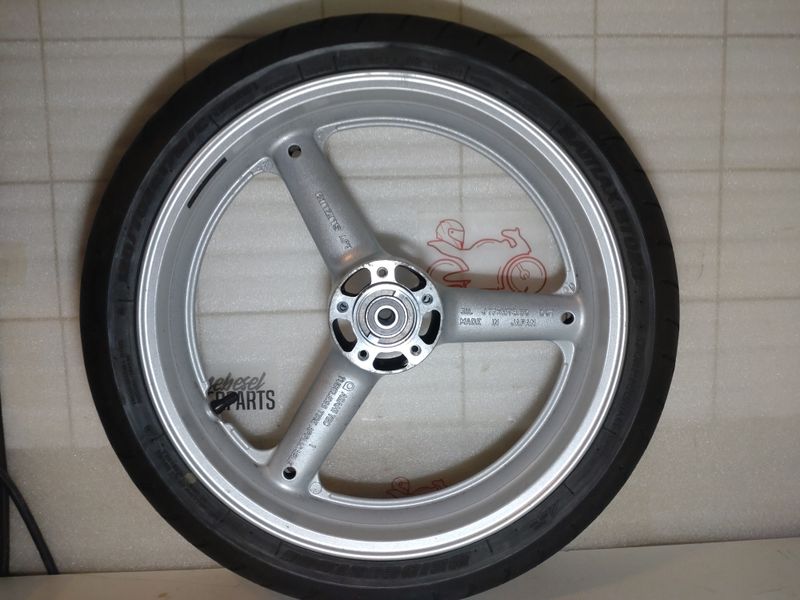 Felge Suzuki GSX 600 FU AJ Vorn J17xMT3,50 +Reifen 120-70ZR17 von 2020 Felge Suzuki GSX 600 FU AJ Vorn J17xMT3,50 +Reifen 120-70ZR17 von 2020