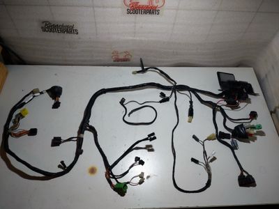 Kabelbaum Suzuki GSX 600 FU AJ Komplett Unverbastelt Original Kabelbaum Suzuki GSX 600 FU AJ Komplett Unverbastelt Original