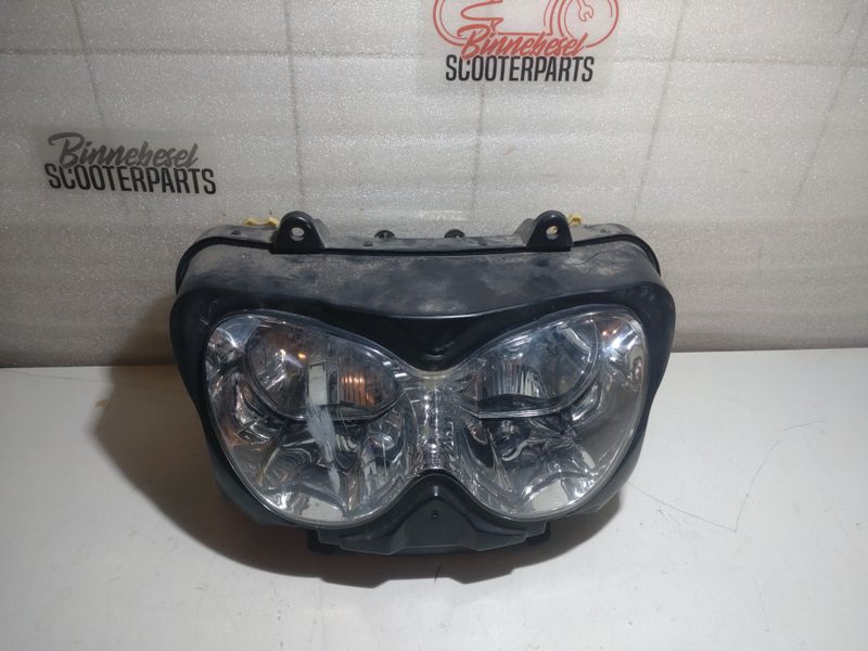 Scheinwerfer Suzuki GSX 600 FU AJ Komplett (Kratzer) Koito 32592 Scheinwerfer Suzuki GSX 600 FU AJ Komplett (Kratzer) Koito 32592