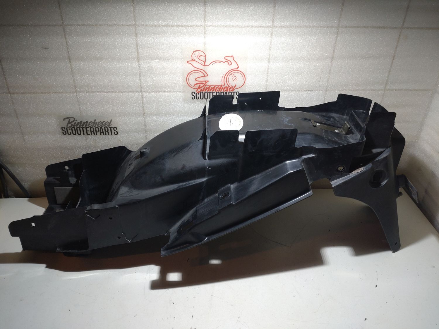 Verkleidung Suzuki GSX 600 FU AJ Heck Kotflügel Kennzeichenhalter 63111-08F0 -08F1 -08F3