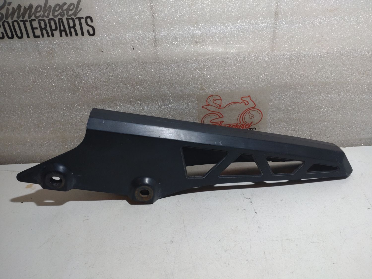 Verkleidung Suzuki GSX 600 FU AJ Kettenschutz Chain Guard