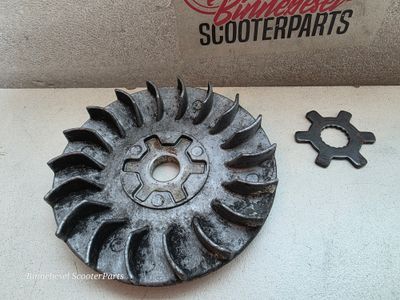 Riemenscheibe Minarelli #7 Yamaha Zest 1997 Standard Ersatz +Mitnehmer Stern 13mm