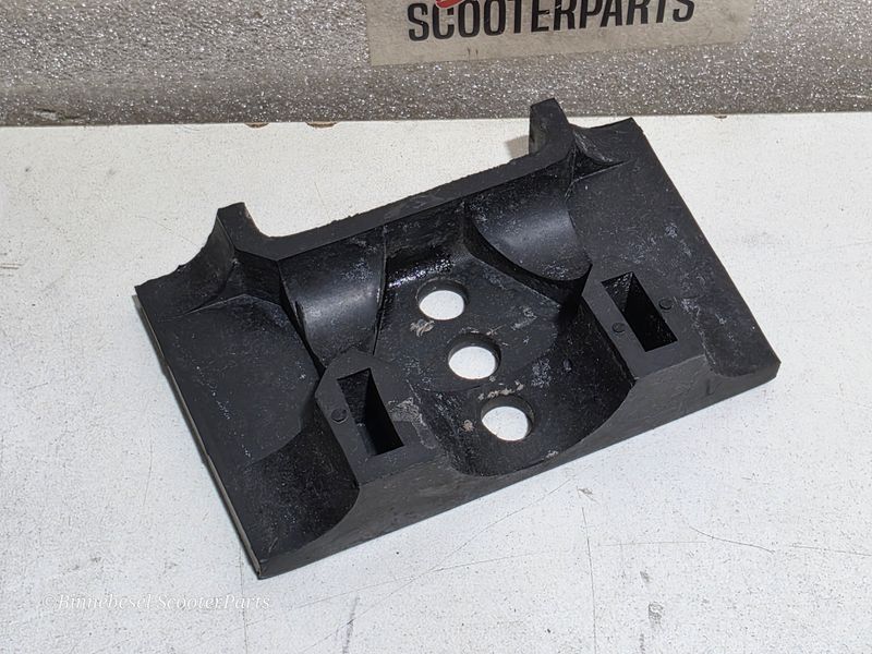 Tankgummi Kawasaki GPZ 900 R ZX900A Benzintank Auflage auch GPZ 750 R ZX750 Tankgummi Kawasaki GPZ 900 R ZX900A Benzintank Auflage auch GPZ 750 R ZX750
