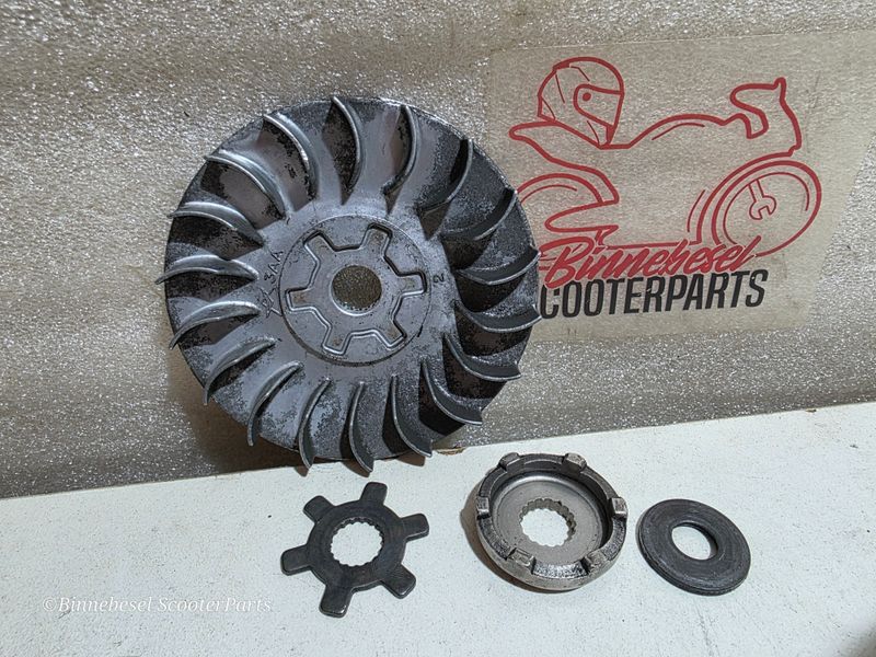 Riemenscheibe Minarelli Yamaha Zest 50 4FW #6 Original Minarelli 3AA +Mitnehmerstern +Kickstartermitnehmer