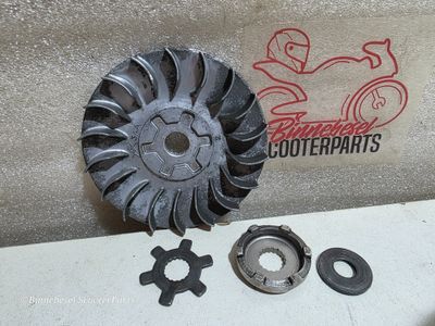 Riemenscheibe Minarelli Yamaha Zest 50 4FW #6 Original Minarelli 3AA +Mitnehmerstern +Kickstartermitnehmer