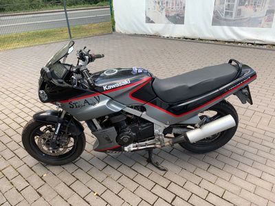 Kawasaki GPZ 500s / EX500A