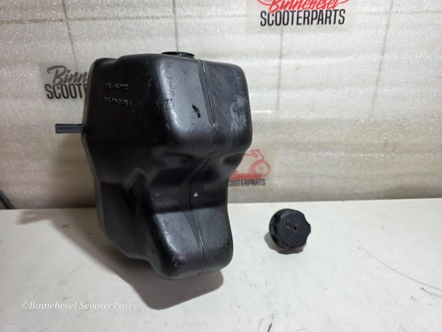 Benzintank Derbi Vamos +Deckel TÜ1 6810992 Vamos M Vamos G