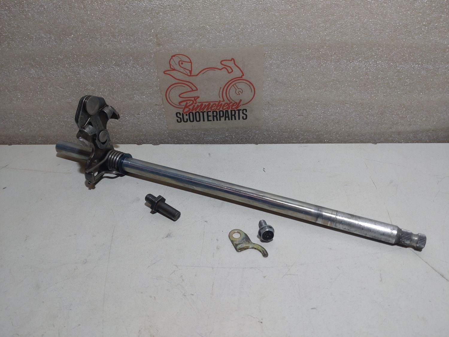 Schaltwelle Honda CBR 900 RR SC33 #2 +Feder +Stift 24610-MAS-000 Schaltwelle Honda CBR 900 RR SC33 #2 +Feder +Stift 24610-MAS-000