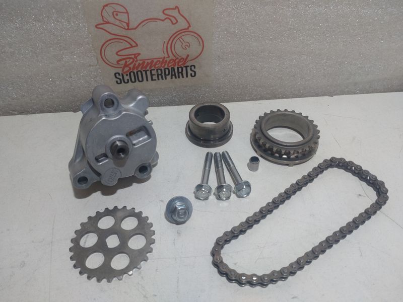 Ölpumpe Honda CBR 900 RR SC33 #3 +Kette +Antriebskettenrad +Abtriebskettenrad 15100-MWO-000 15134-MV9-670 15140-MLO-003 15131-MAS-003