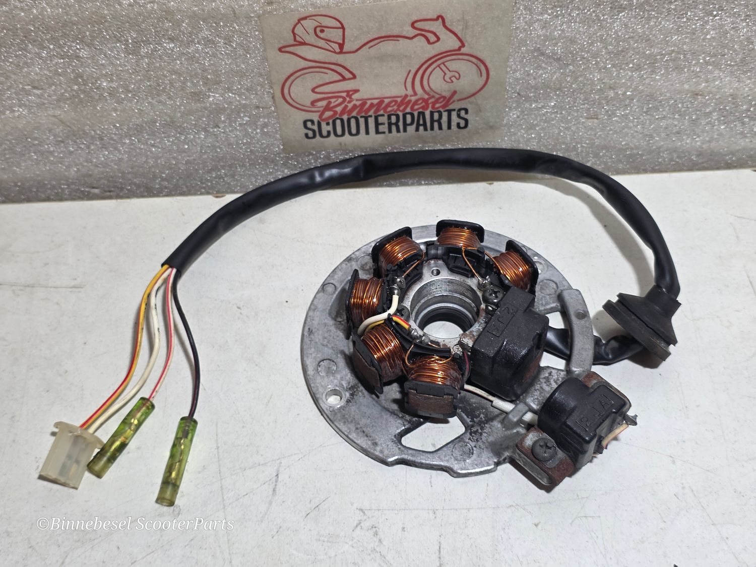 Lichtmaschine Minarelli Liegend Yamaha Zest 50 4FW #5 Original 3KJ01 Lichtmaschine Minarelli Liegend Yamaha Zest 50 4FW #5 Original 3KJ01