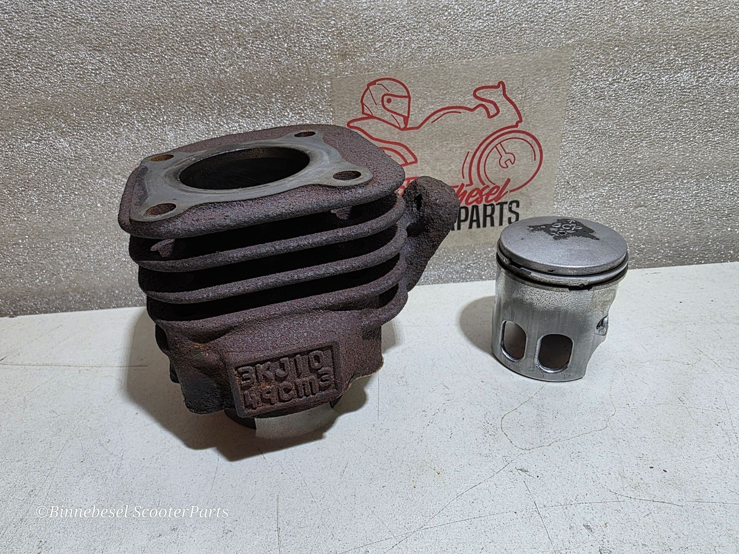 Zylinder Minarelli Liegend AC Yamaha Zest 50 4FW #5 Original 3KJ10 49ccm +Kolben Yamaha 3CP Zylinder Minarelli Liegend AC Yamaha Zest 50 4FW #5 Original 3KJ10 49ccm +Kolben Yamaha 3CP