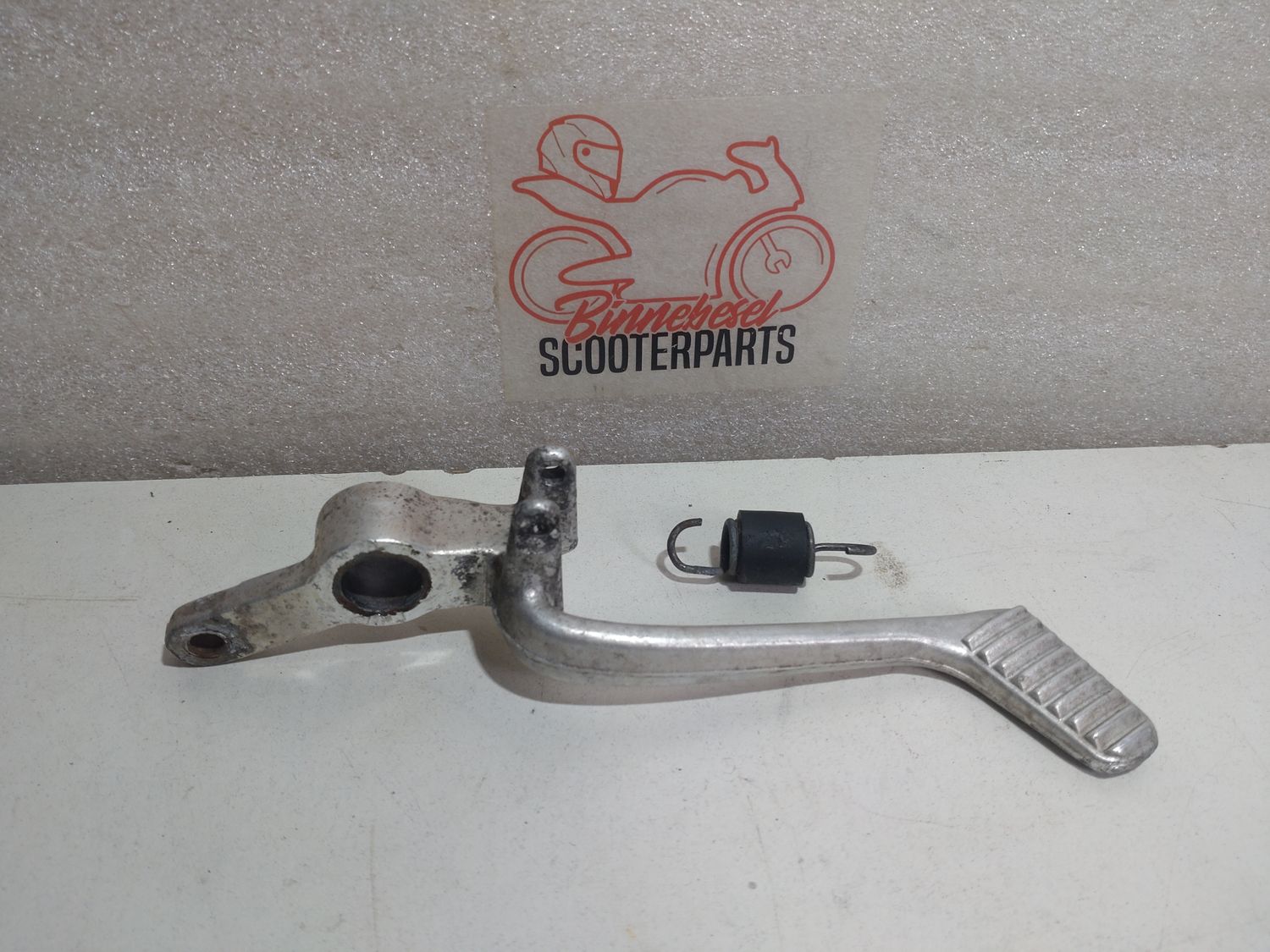 Bremshebel Honda VFR 800 FI RC46 Bremspedal +Feder (leicht nach innen gebogen) Bremshebel Honda VFR 800 FI RC46 Bremspedal +Feder (leicht nach innen gebogen)